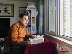 海归诗人首创“仿古体新诗” 架起中外文化交流桥
